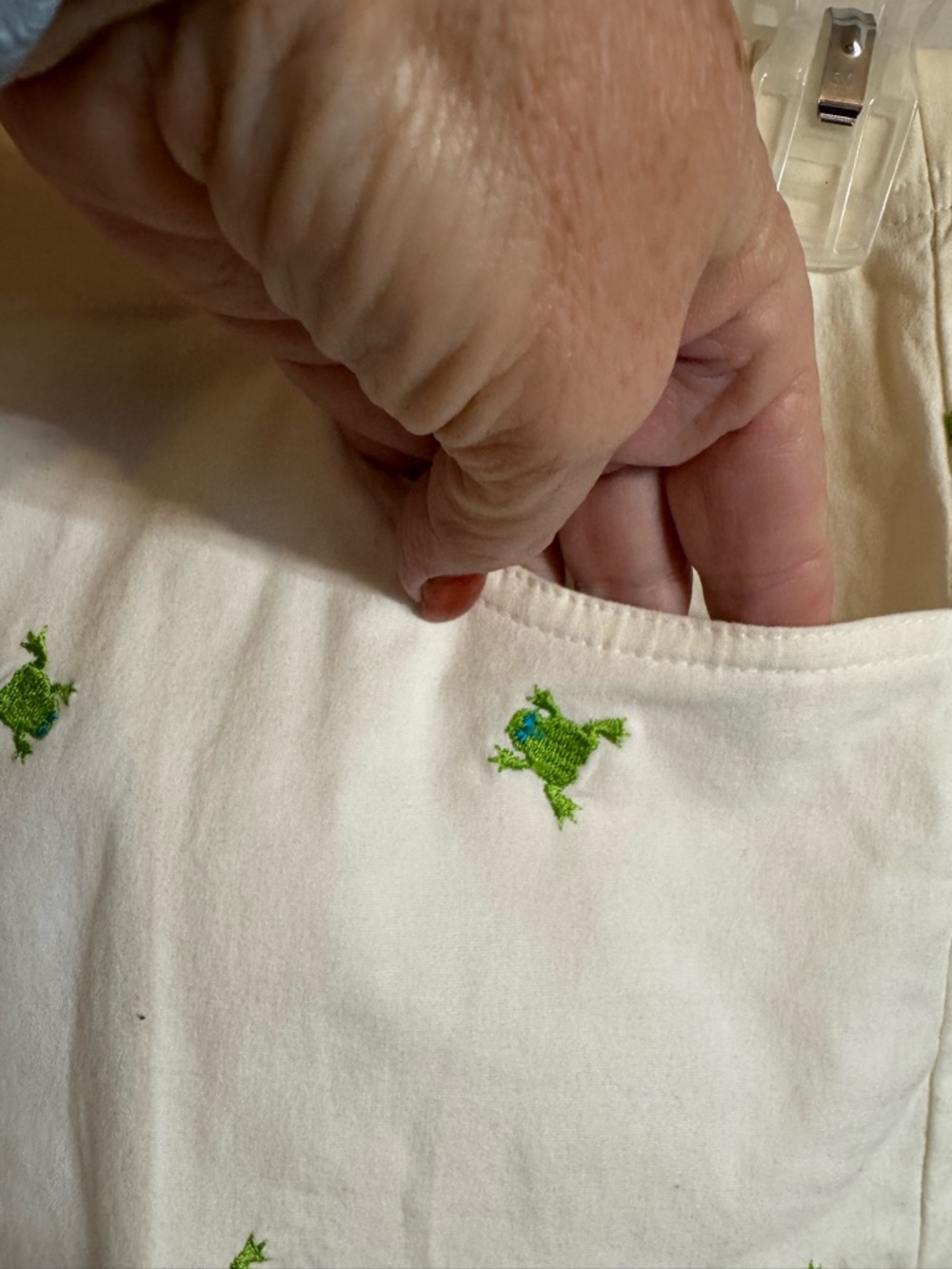 FUN & UNIQUE Capri Pants with Green Frog Embroidery SPRING/SUMMER SZ: 6 #O - Picture 3 of 8
